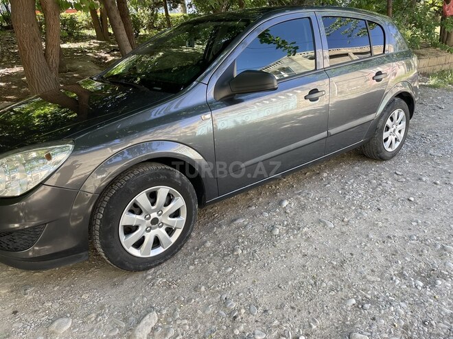 Opel Astra 2009, 153,000 km - 1.4 l - Bərdə