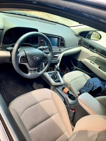 Hyundai Elantra 2017, 45,000 km - 2.0 l - Bakı