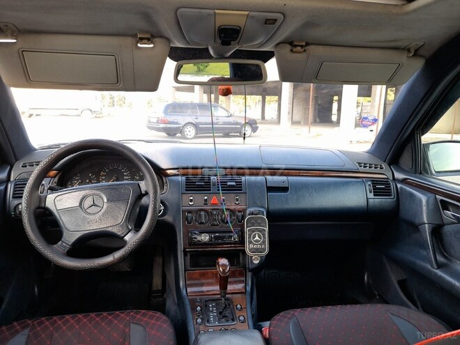 Mercedes E 200 1998, 397,000 km - 2.0 l - Bakı
