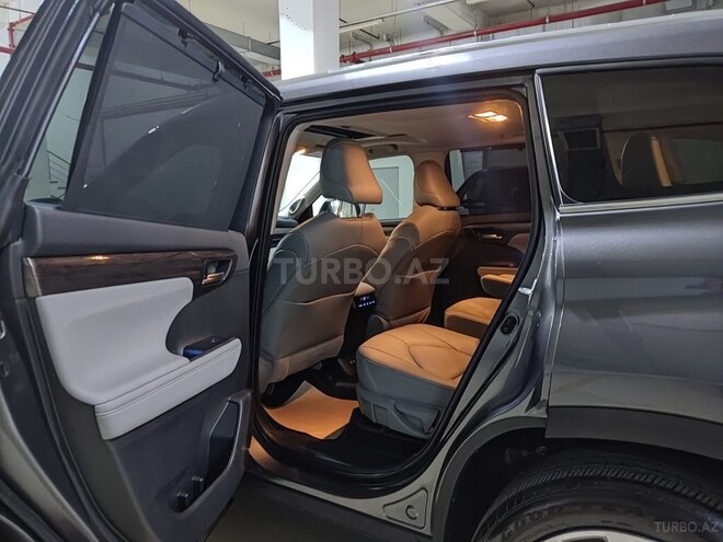 Toyota Highlander 2021, 8,800 km - 2.5 л - Bakı