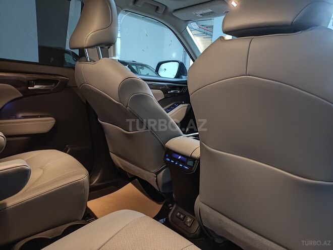 Toyota Highlander 2021, 8,800 km - 2.5 л - Bakı