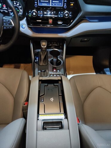 Toyota Highlander 2021, 8,800 km - 2.5 л - Bakı