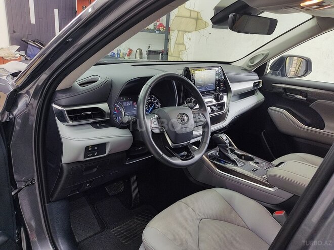 Toyota Highlander 2021, 8,800 km - 2.5 л - Bakı