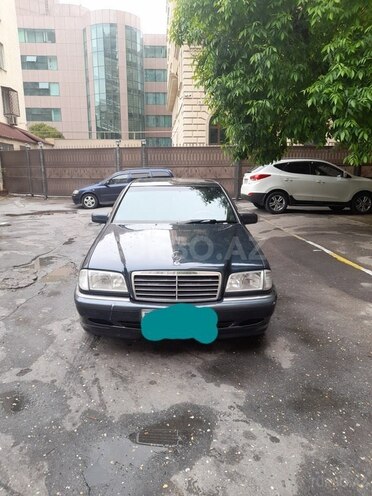 Mercedes C 240 1997, 321,000 km - 2.4 л - Bakı