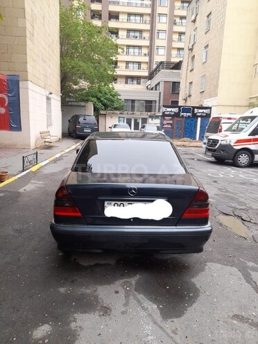 Mercedes C 240 1997, 321,000 km - 2.4 л - Bakı