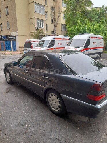 Mercedes C 240 1997, 321,000 km - 2.4 л - Bakı