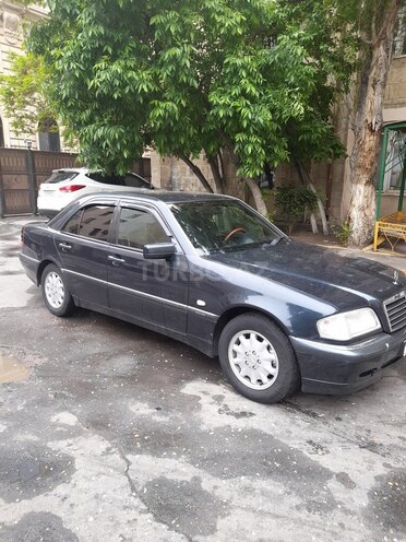 Mercedes C 240 1997, 321,000 km - 2.4 л - Bakı
