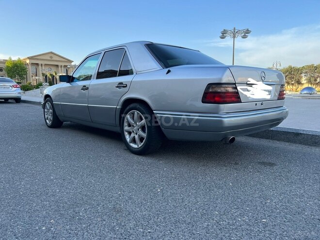 Mercedes E 220 1994, 455,000 km - 2.2 л - Bakı