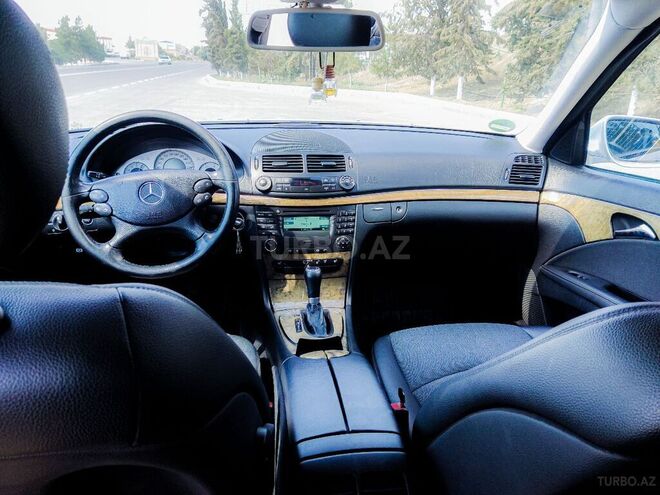 Mercedes E 220 2006, 215,420 km - 2.2 l - Sabirabad