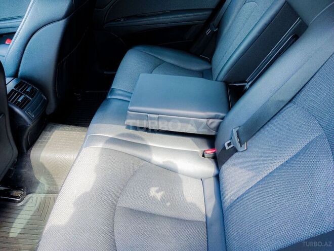 Mercedes E 220 2006, 215,420 km - 2.2 l - Sabirabad