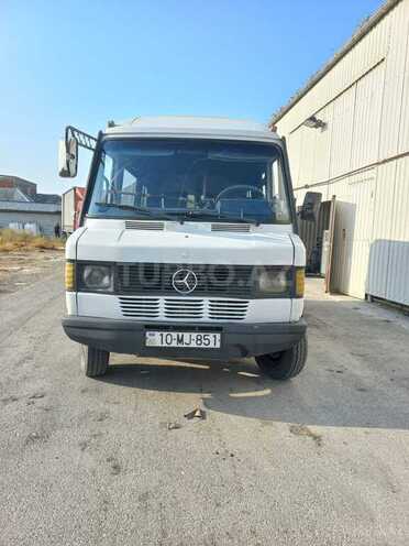 Mercedes 208 D 1989, 350,000 km - 2.9 л - Bakı