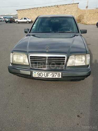 Mercedes E 200 1995, 25,300 km - 2.0 l - Bakı