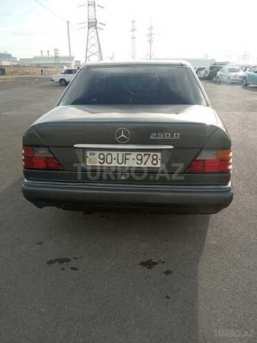 Mercedes E 200 1995, 25,300 km - 2.0 l - Bakı