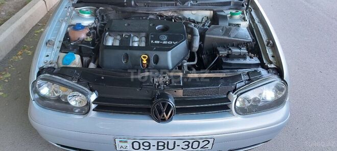 Volkswagen Golf 1998, 270,180 km - 1.8 l - Yevlax