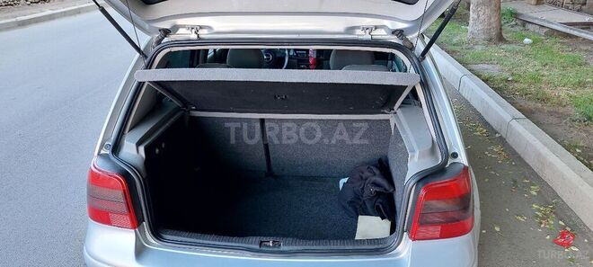 Volkswagen Golf 1998, 270,180 km - 1.8 l - Yevlax