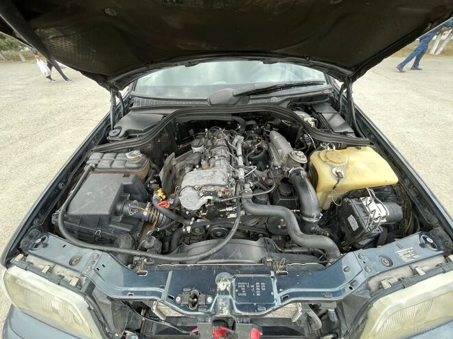 Mercedes C 220 1998, 254,000 km - 2.2 l - Sumqayıt
