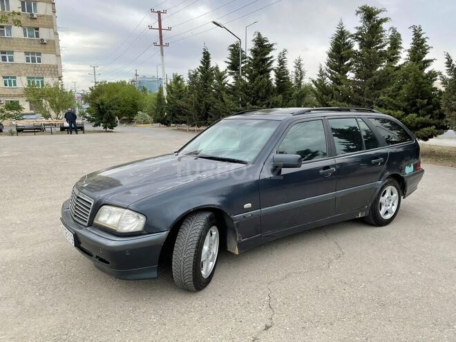 Mercedes C 220 1998, 254,000 km - 2.2 l - Sumqayıt