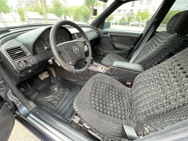 Mercedes C 220 1998, 254,000 km - 2.2 l - Sumqayıt