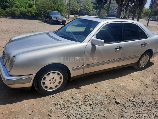 Mercedes E 240 1997, 227,200 km - 2.4 l - Gəncə