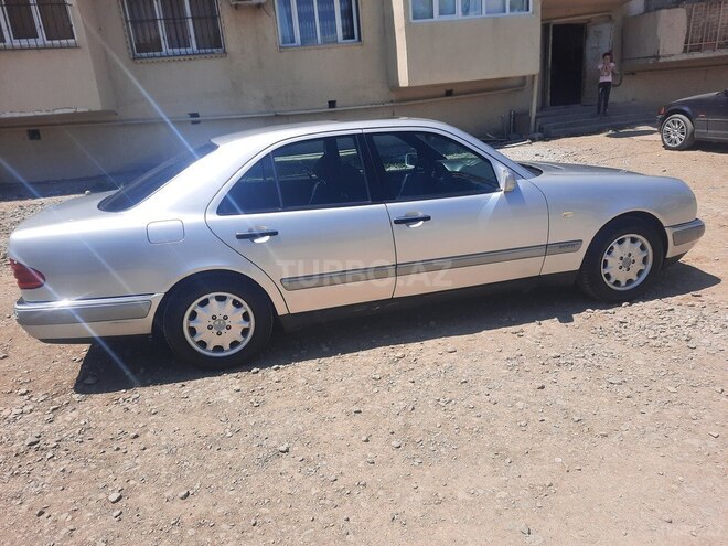 Mercedes E 240 1997, 227,200 km - 2.4 l - Gəncə