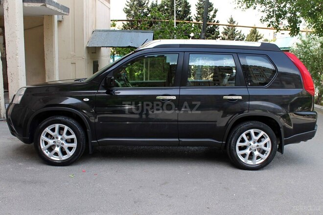 Nissan X-Trail 2013, 147,418 km - 2.5 л - Bakı