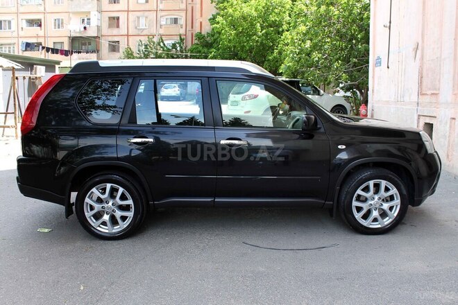 Nissan X-Trail 2013, 147,418 km - 2.5 л - Bakı