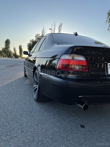 BMW 530 2001, 267,000 km - 3.0 l - Göyçay