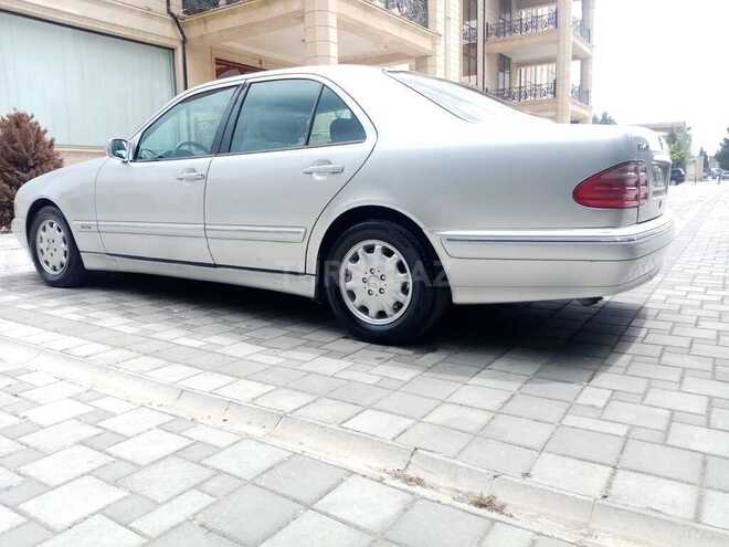 Mercedes E 260 2001, 222,000 km - 2.6 l - Sumqayıt