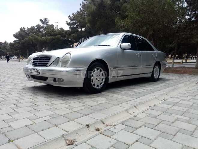 Mercedes E 260 2001, 222,000 km - 2.6 l - Sumqayıt