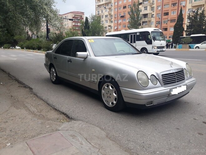 Mercedes E 230 1996, 45,517 km - 2.3 л - Sumqayıt