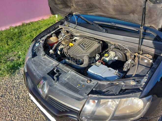 Renault Logan 2014, 263,000 km - 1.6 л - Quba