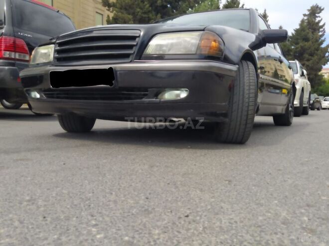 Mercedes C 200 2000, 289,683 km - 2.0 l - Xırdalan
