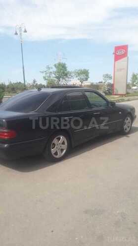 Mercedes E 240 1998, 270,000 km - 2.4 l - Sumqayıt