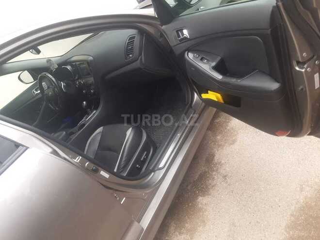 Kia Optima 2011, 159,423 km - 2.0 l - Ucar