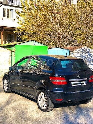 Mercedes B 180 2010, 146,000 km - 1.8 l - Bakı
