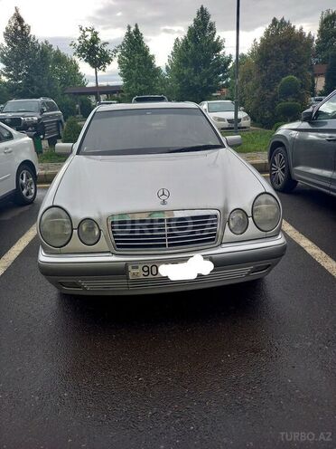 Mercedes E 240 1998, 258,000 km - 2.4 l - Gəncə