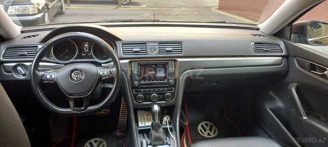 Volkswagen Passat 2017, 120,000 km - 1.8 л - Bakı
