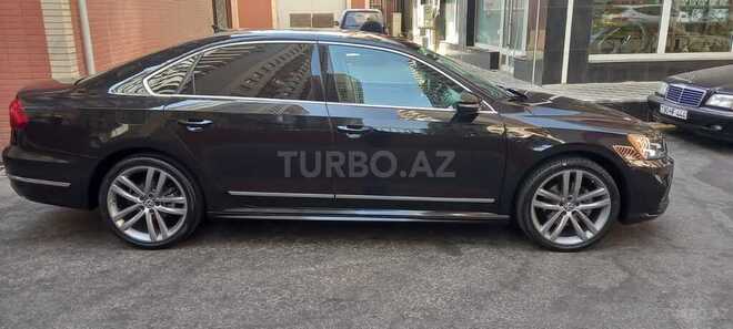 Volkswagen Passat 2017, 120,000 km - 1.8 л - Bakı