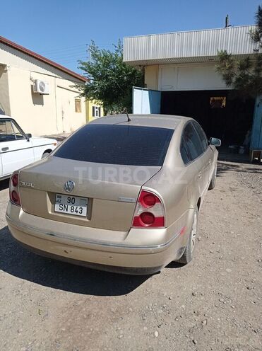 Volkswagen Passat 2001, 360,000 km - 1.8 l - Saatlı