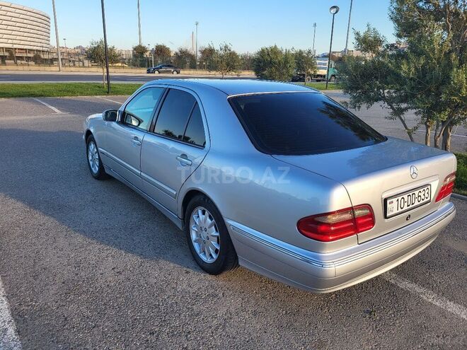Mercedes E 240 2000, 380,000 km - 2.6 l - Bakı