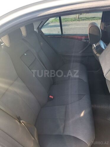 Mercedes E 240 2000, 380,000 km - 2.6 l - Bakı