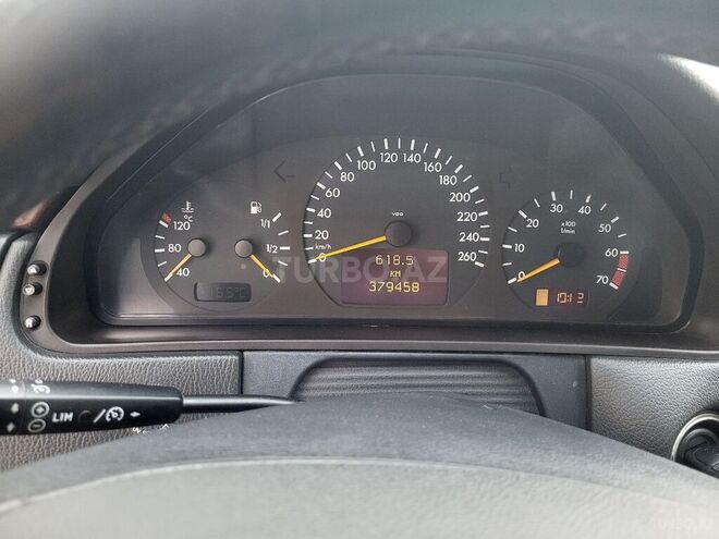 Mercedes E 240 2000, 380,000 km - 2.6 l - Bakı