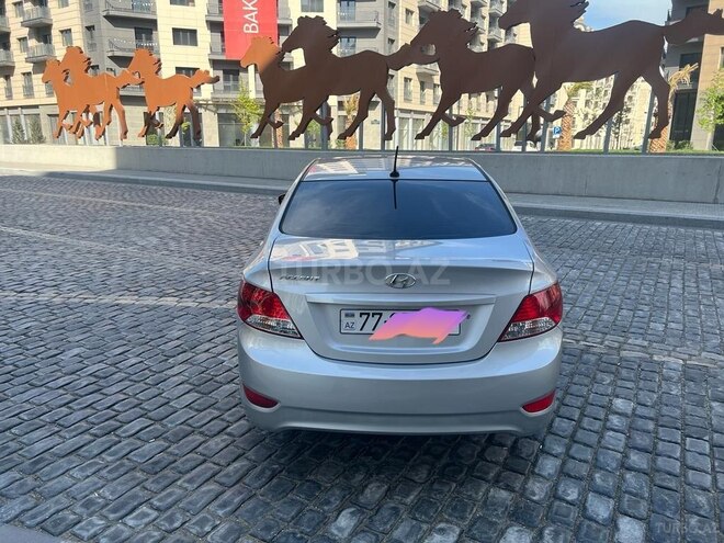 Hyundai Accent 2015, 57,000 km - 1.6 л - Bakı