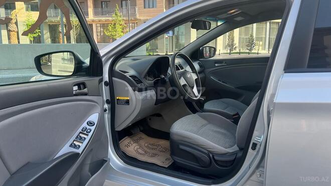 Hyundai Accent 2015, 57,000 km - 1.6 л - Bakı