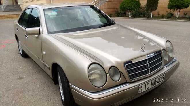 Mercedes E 230 1996, 292,487 km - 2.3 l - Bakı