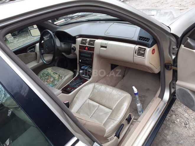 Mercedes E 230 1996, 292,487 km - 2.3 l - Bakı