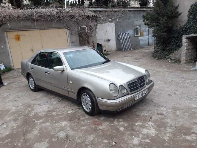 Mercedes E 230 1996, 292,487 km - 2.3 l - Bakı