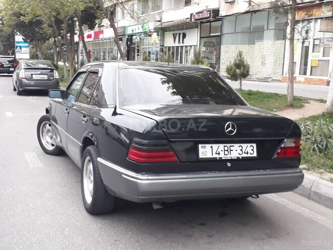 Mercedes E 250 1991, 457,000 km - 2.5 l - Bakı