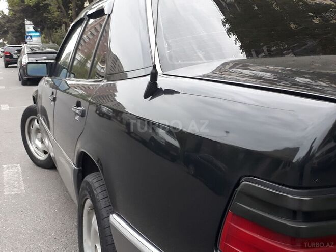 Mercedes E 250 1991, 457,000 km - 2.5 l - Bakı