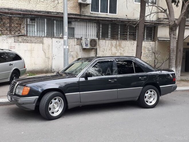 Mercedes E 250 1991, 457,000 km - 2.5 l - Bakı